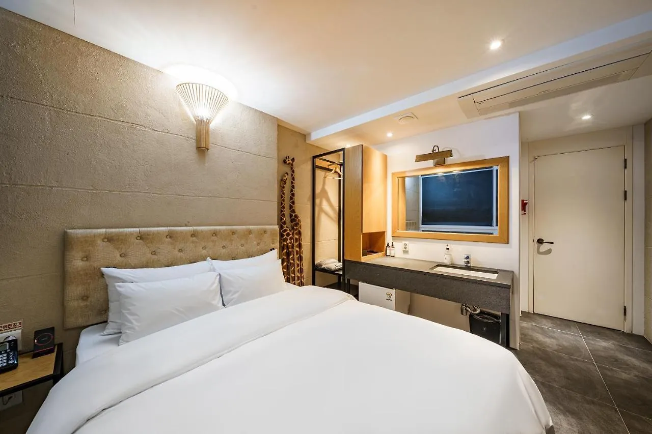 סיאול H-Avenue Hotel Yeoksam