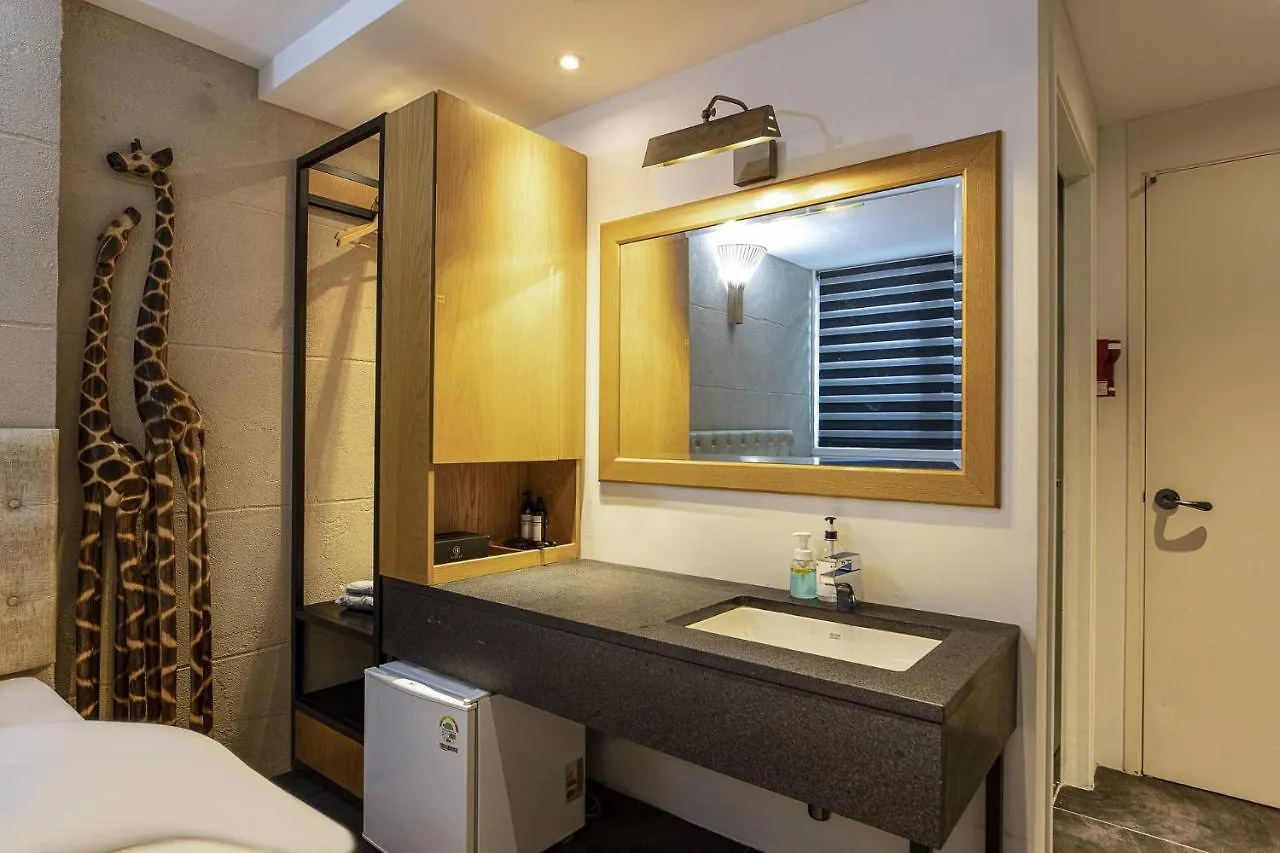 סיאול H-Avenue Hotel Yeoksam