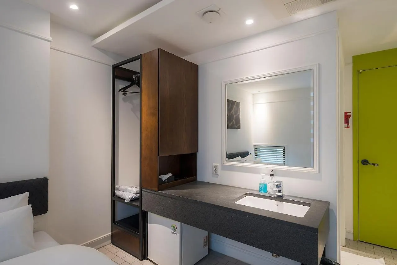 סיאול H-Avenue Hotel Yeoksam 0*,