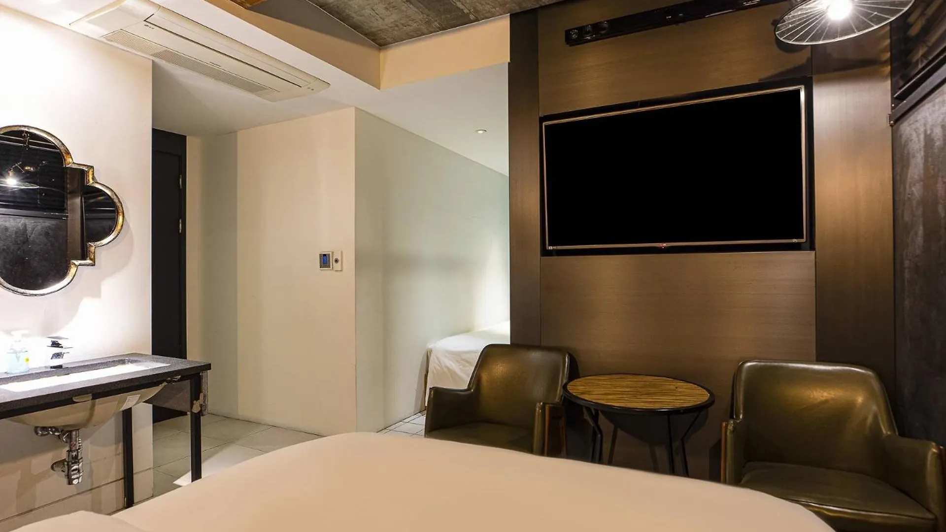 סיאול H-Avenue Hotel Yeoksam